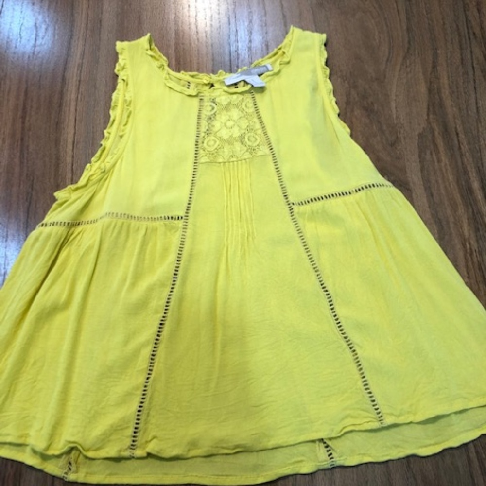 yellow tank top